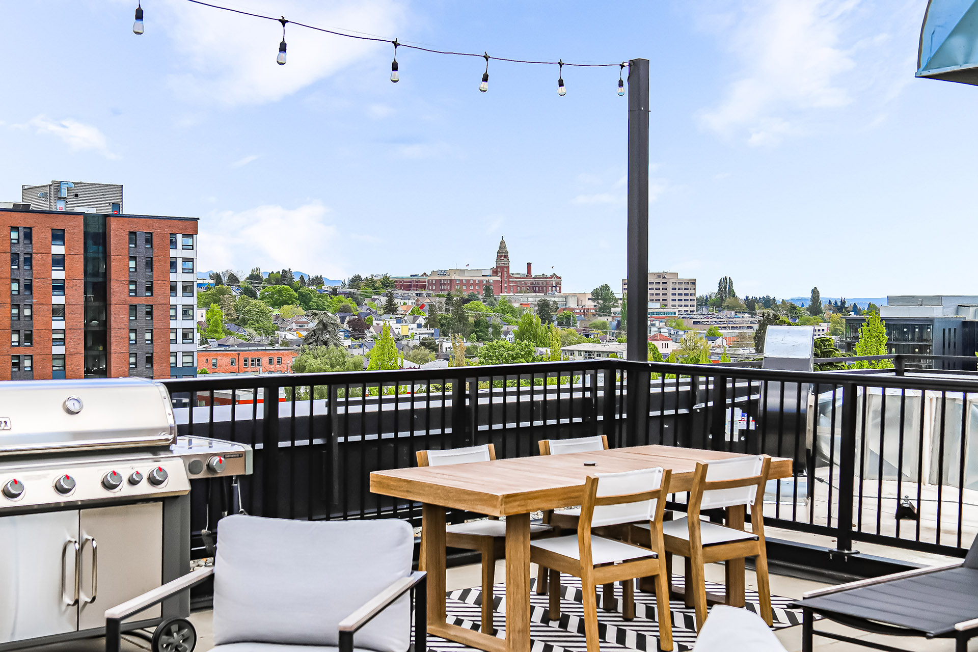 Woodworth Rooftop Grill and View